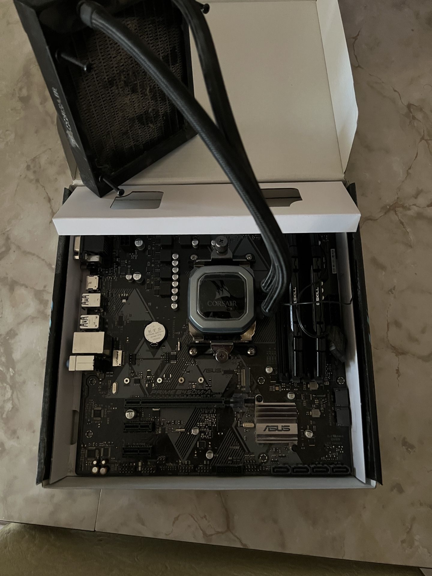 AMD Ryzen 5 2600 + motherboard + aio Cooler + RAM + 500W psu