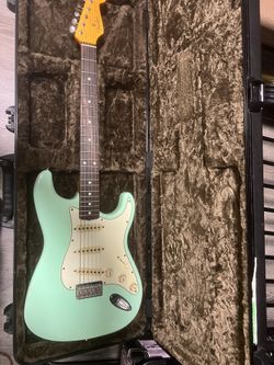 Fender Stratocaster Mjt