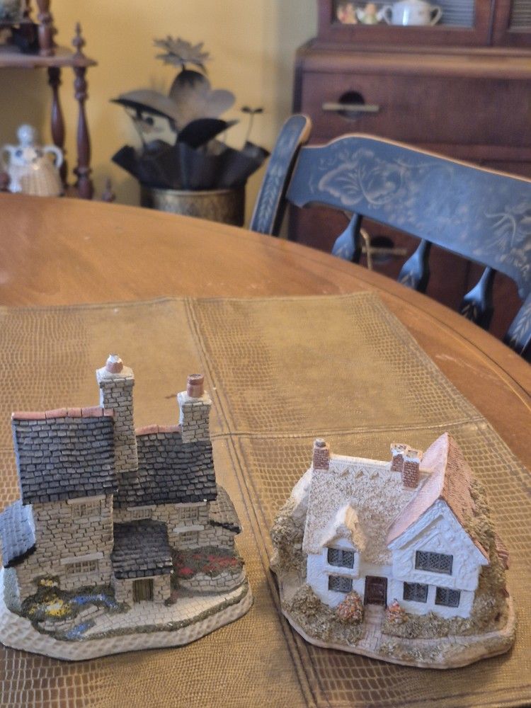 Lilliput LANE Pargetters Retreat & Stonecutters Cottage