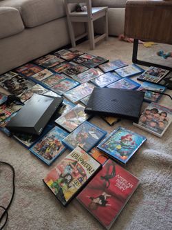 2 Blue-ray / DVD Player + Movie collection  bundle