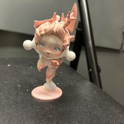 Pop Mart Figurine 