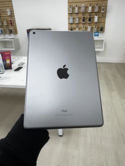 iPad 6th Gen 9.7" (WiFi) 128GB Good Space Gray