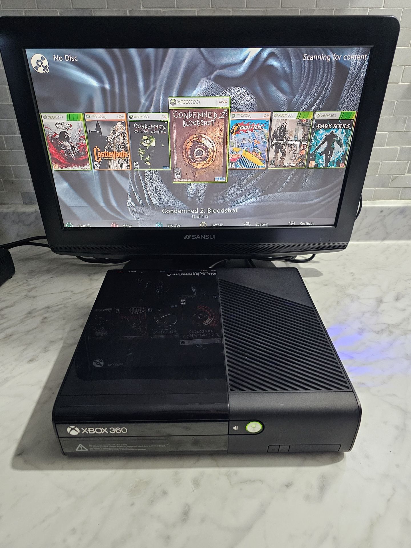 Xbox 360 E Modded RGH 3.0 + AURORA