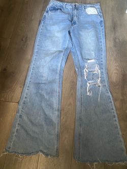 DOGMA Distressed Light Wash Flare Jeans Raw Hem – Size 9