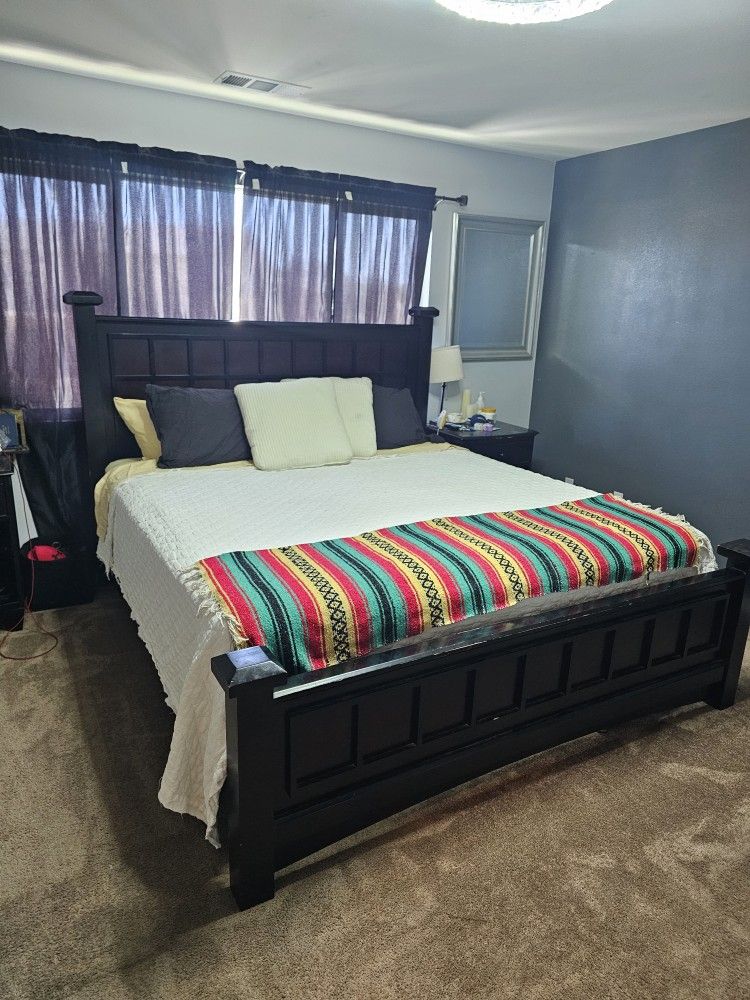 King Bedroom Set