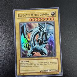 Blue Eyes White Dragon