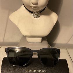 Authentic BURBERRY SUNGLASSES 