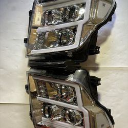 Nissan Titán LED Headlight Year 2017-2022