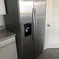 Whirlpool Refrigerator Freezer