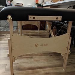 Earthlite Portable Massage Table
