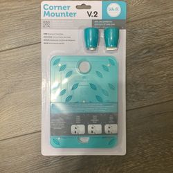 CRAFT ITEM:  We R Memory Keepers Corner Mounter (NIB) $7