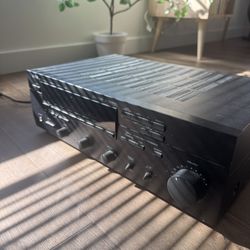 Yamaha Receiver 