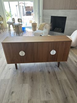 Cabinet with 4 Doors And 2 drawers, walnut veneer, 63x32x16