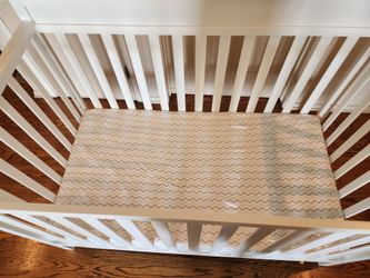 Baby Crib and High Chair w Eating Table