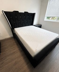 EXTRA TALL BLACK BED ποΈ LEDβs / Black Velvet / Mirror trim
