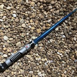 Star Wars Hasbro Obi Wan Kenobi Blue Light Saber 2006 Spring Loaded