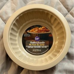Wilton 24 Oz Round Baker New