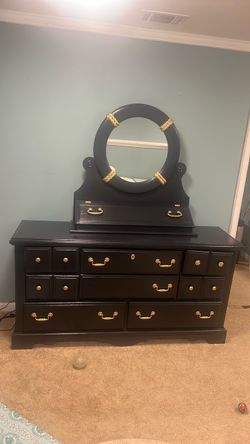 Dresser/Mirror