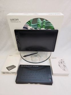 Wacom MobileStudio Pro 13" i7 512GB DTH-W1321 w/ Extras