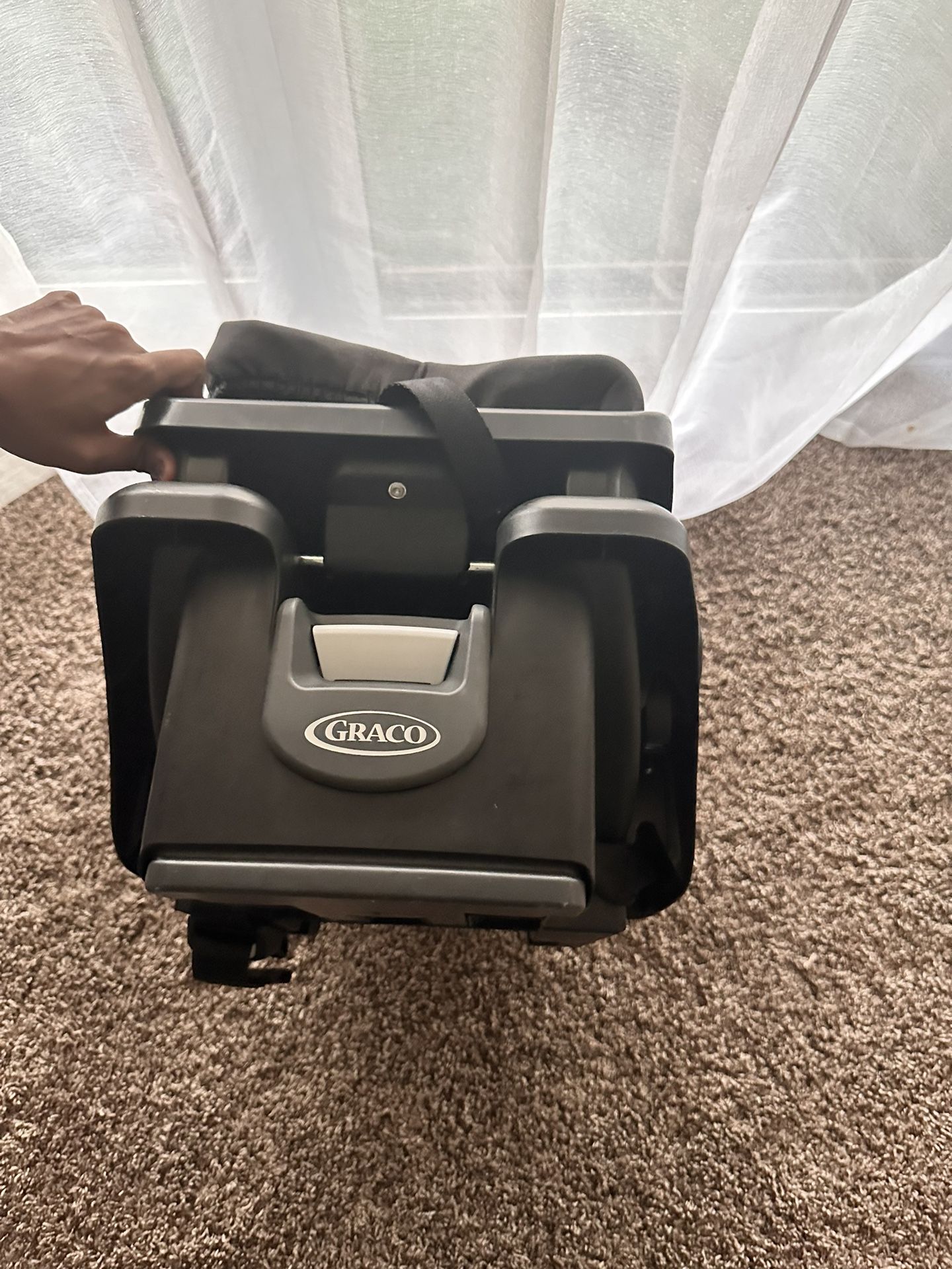 Graco Infant Baby Car Seat With Booster / 0-2 Years old