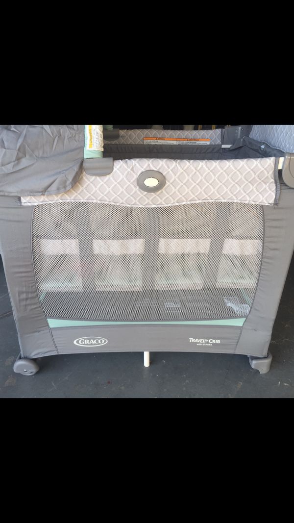 NEW Graco Travel Lite Crib with Stages for Sale in Las