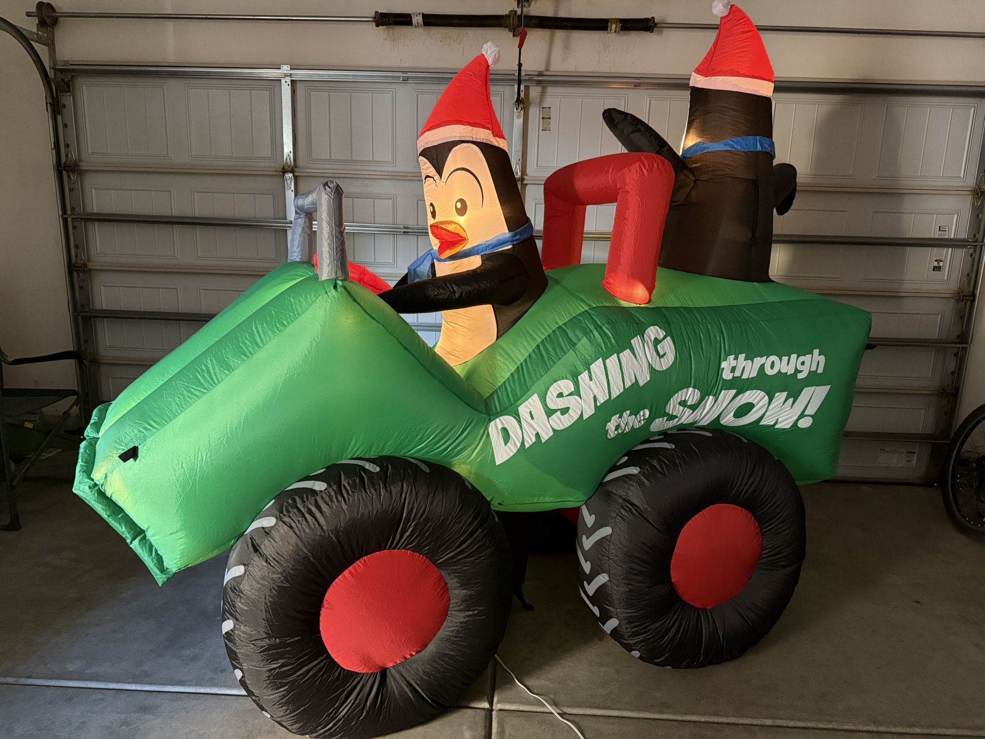 Christmas Inflatable Penguin Patrol 8ft (New)