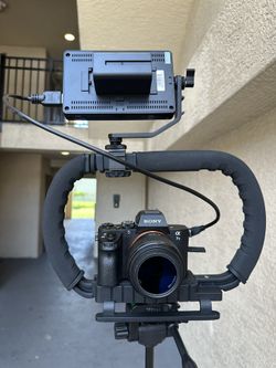 Sony a7ii camera 2 extra battery 512SD card, Feelworld F6 screen for video recording firm on price