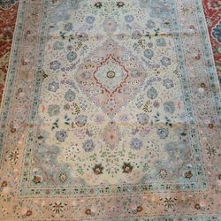 Persian Rug Hand Knotted Some Silk 