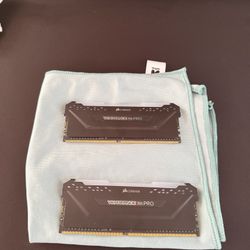 Corsair Vengeance Pro RGB 