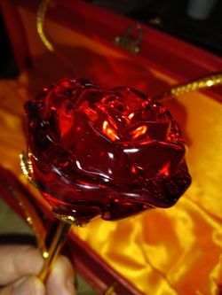 Valentine's Day Glass Red Rose W/ Case