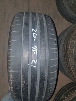 265 45 21. Pirelli P Zero
