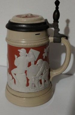 ANTIQUE METTLACH - VILLEROY & BOCH STEIN 8"×4.5"