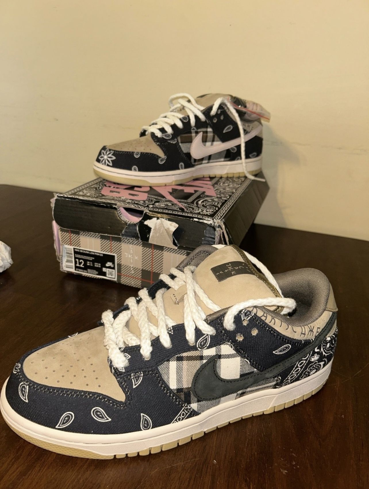 Nike SB Dunk Low Travis Scott (Special Box)