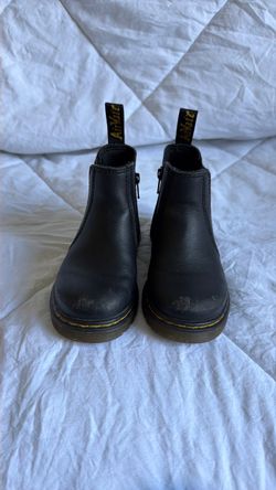 Dr. Martens Black LeatherToddler Boots Size 9