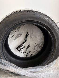 LIKE NEW 4 bridgestone blizzak winter tires 225 50/r17