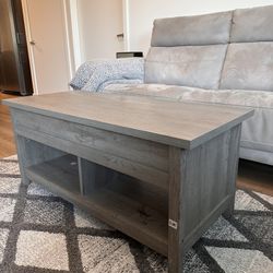 Coffee table - Liftable top  