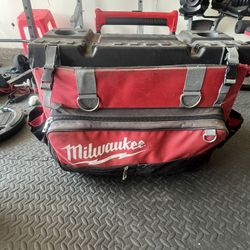 Milwaukee Rolling Tool Bag 