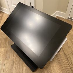 Wacom Cintiq Pro 24 Pen Display With Ergo Stand