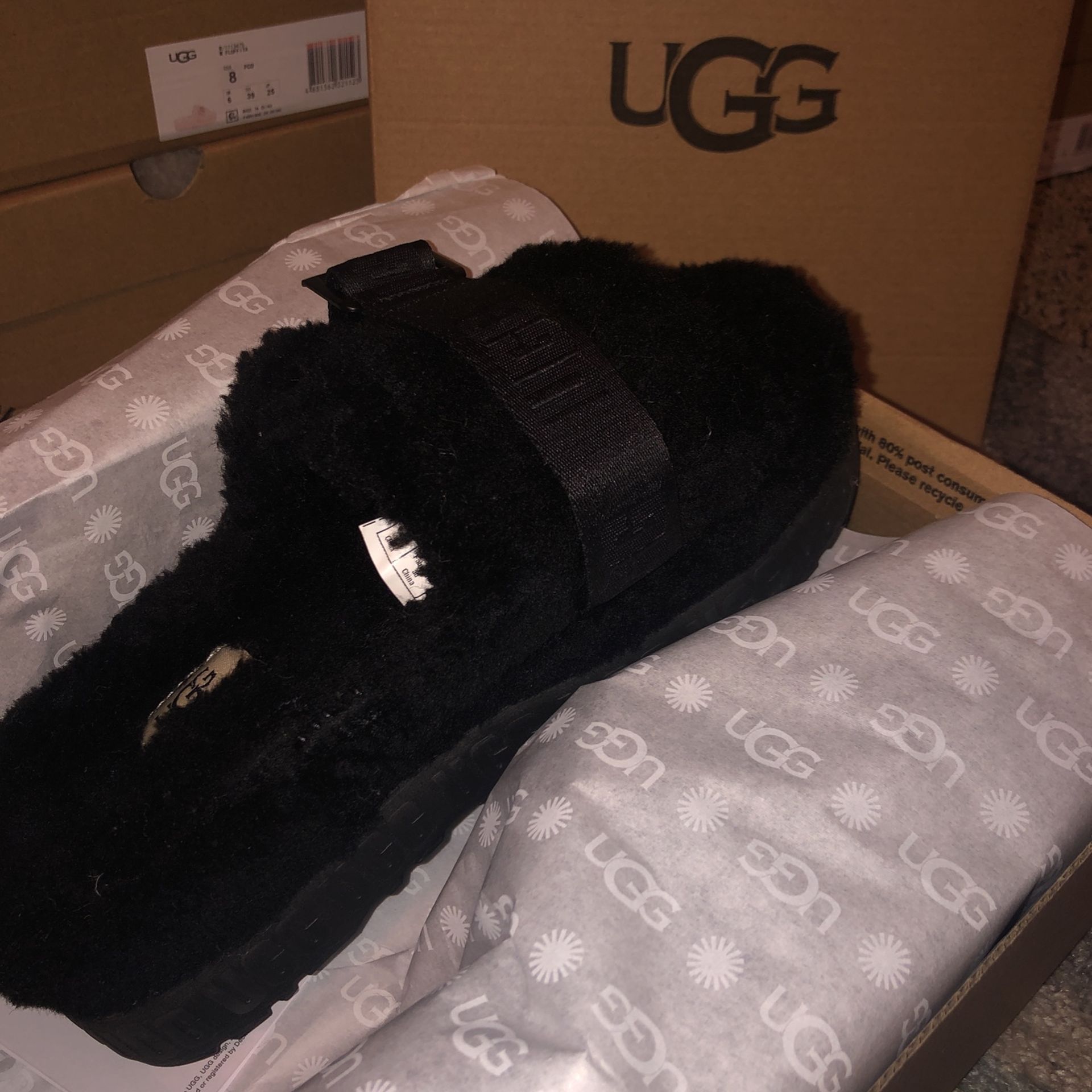 Size 6 UGG Slippers 