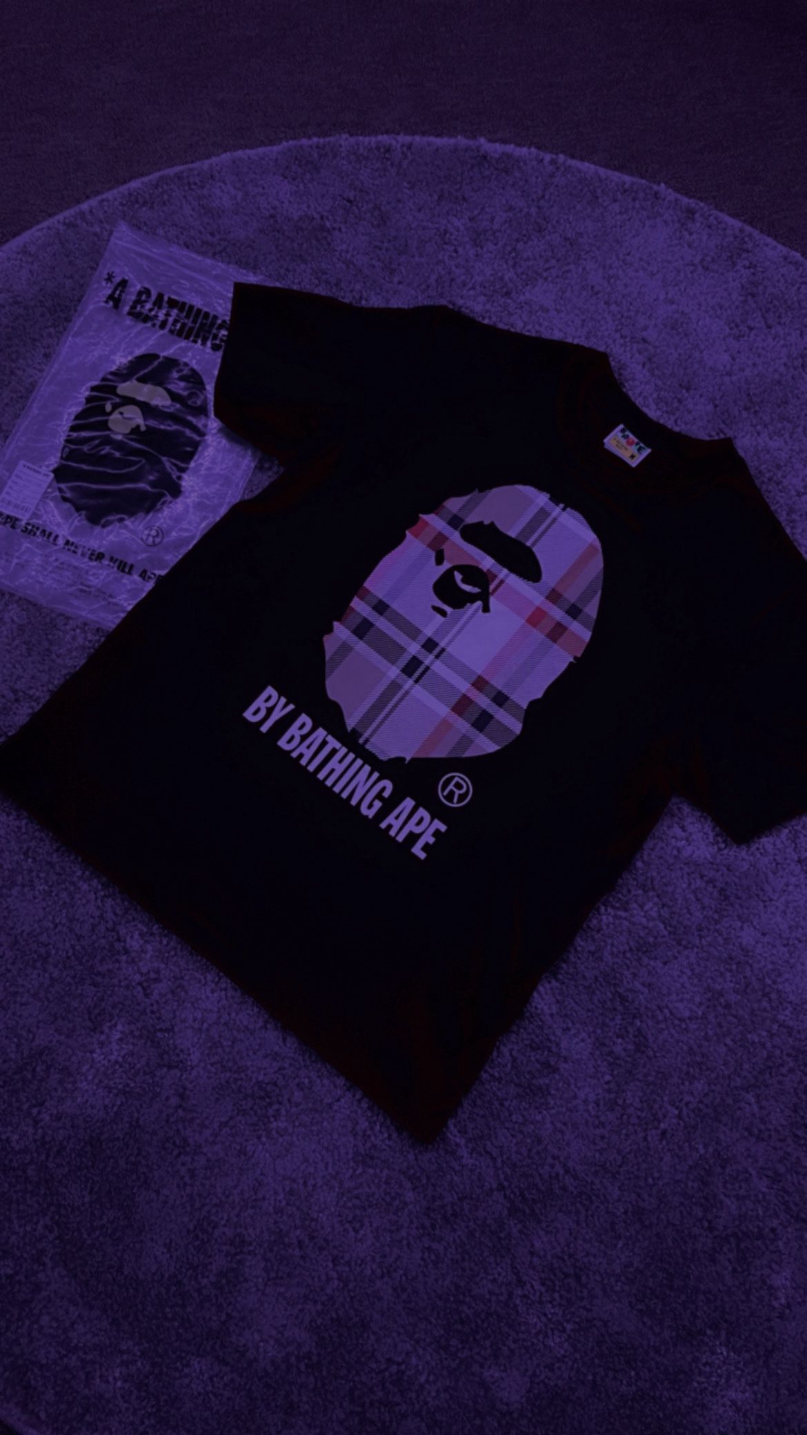 BAPE TEE BURBERRY