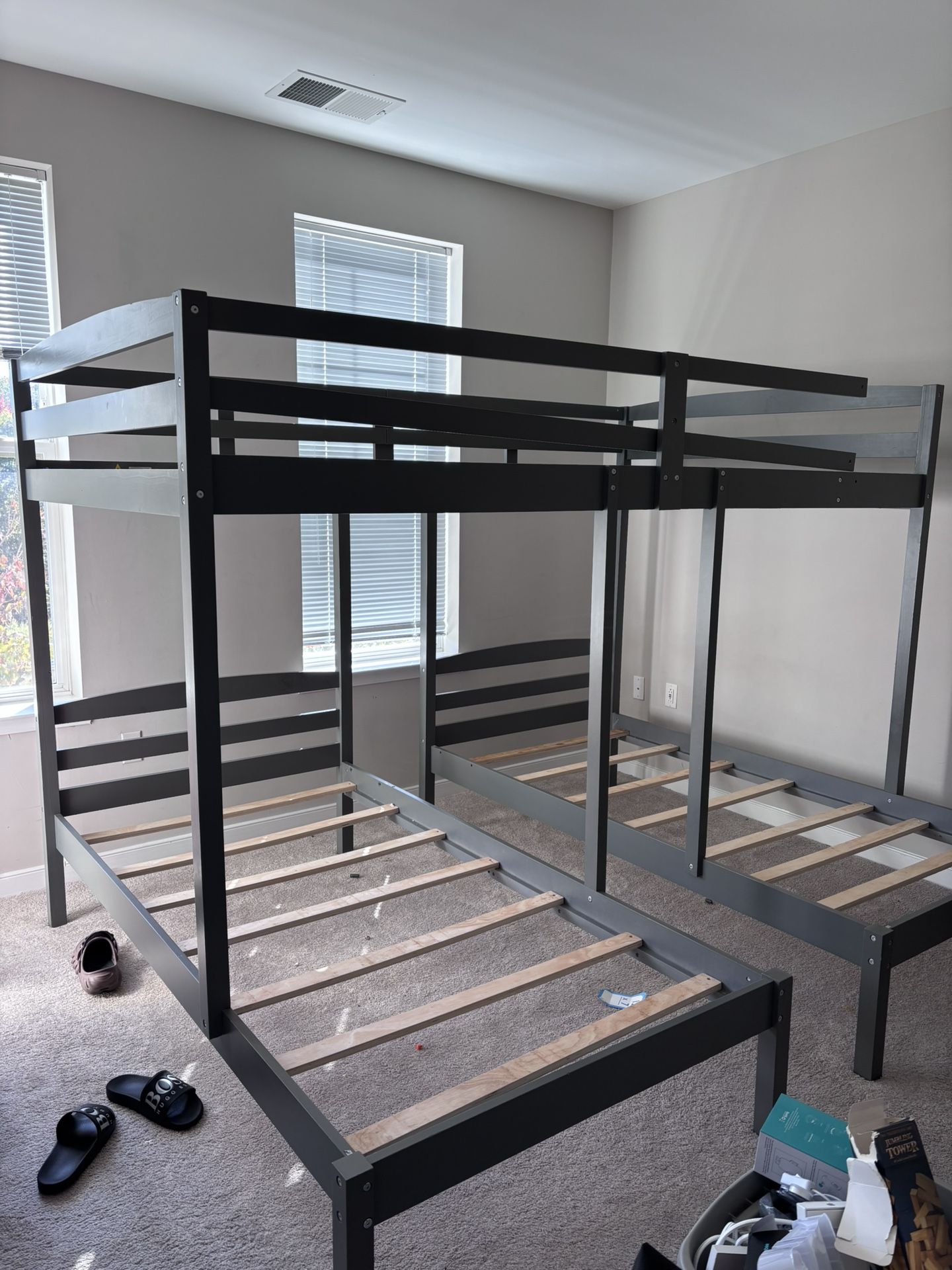 Full Over Two Twin bunk Bed