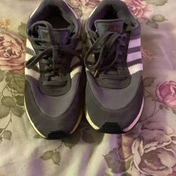 Adidas 1-5923 Size 11 gently used but clean