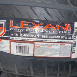 265/30-22 Lexani 