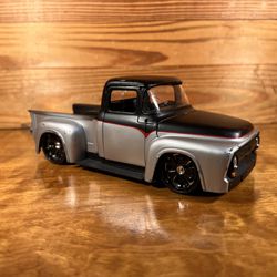 1956 Ford F-100 Pickup Silver And Black Jada 1:24 Scale Model 30715