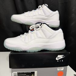 JORDAN 11 RETRO LOW GS 'LEGEND BLUE' (6.5Y)