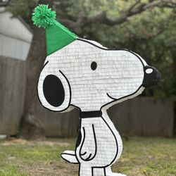 Snoppy Piñata 
