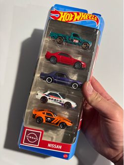 Hot Wheels Nissan 5 Pack