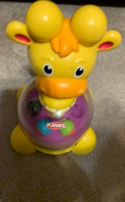 Play school giraffe