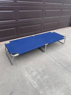 Stansport Weekender Folding Bed
