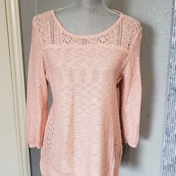 Size Medium Top